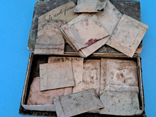 ALTE SCHACHTEL MIT GOLDBRONZE